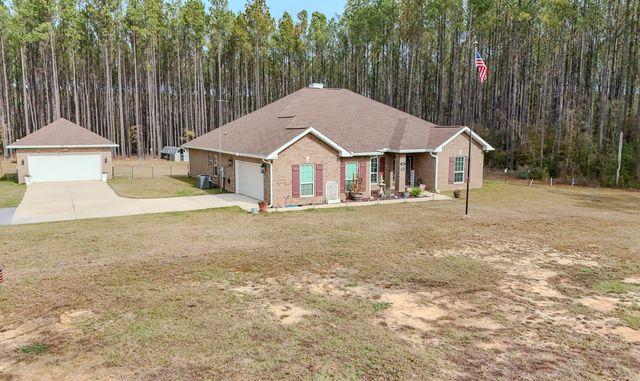 1836 Williams Road, Defuniak Springs, FL 32433