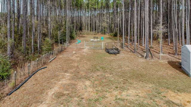 1836 Williams Road, Defuniak Springs, FL 32433