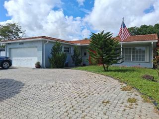2100 N 54th Ave, Hollywood, FL 33021