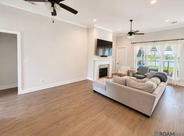 14414 Wally Way, Baton Rouge, LA 70810