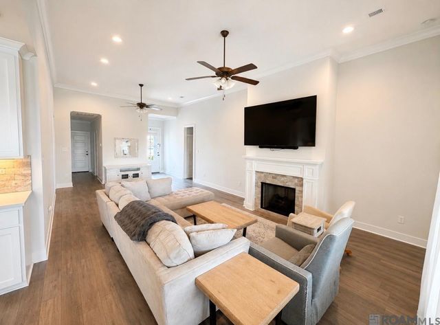 14414 Wally Way, Baton Rouge, LA 70810