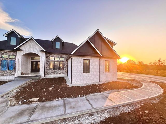 201 Appaloosa Trail, Wilmore, KY 40390