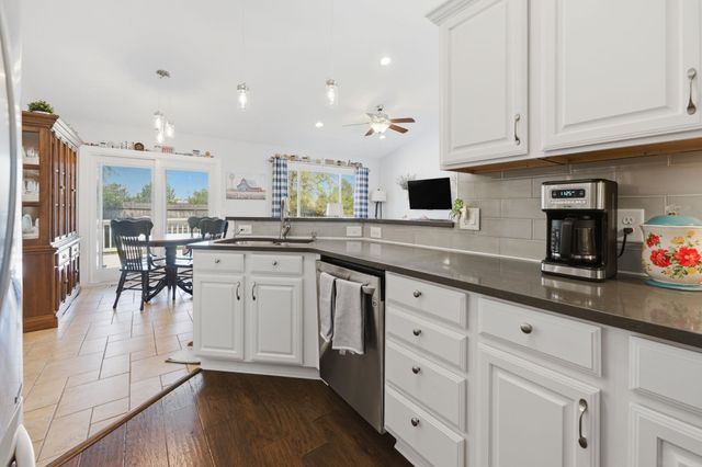 3439 N Valerie St, Wichita, KS 67205