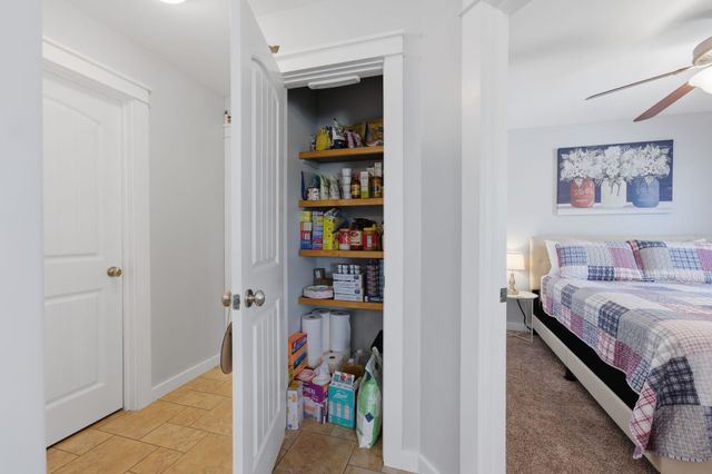 3439 N Valerie St, Wichita, KS 67205