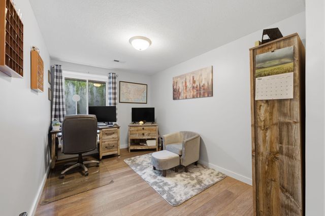 3439 N Valerie St, Wichita, KS 67205