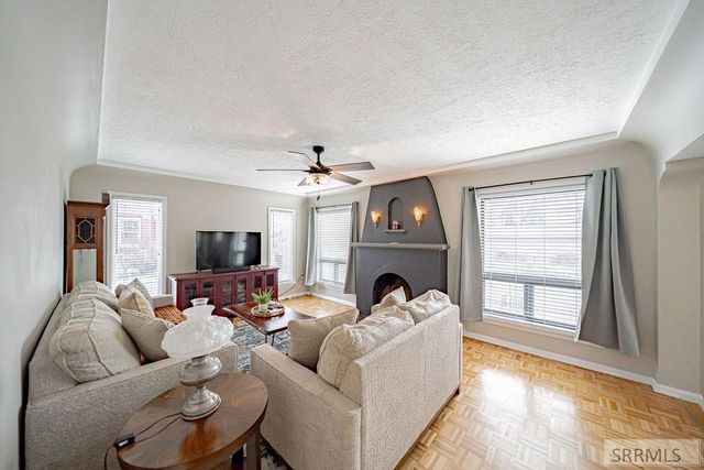 1245 Canal, Idaho Falls, ID 83402