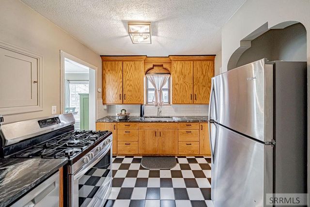 1245 Canal, Idaho Falls, ID 83402