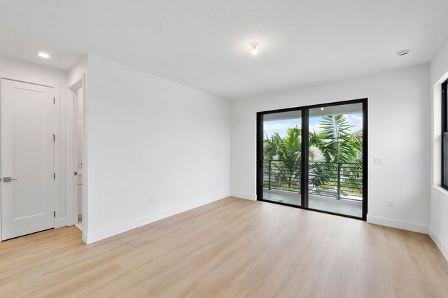 9322 Sunflower Mdw Road, Boca Raton, FL 33434