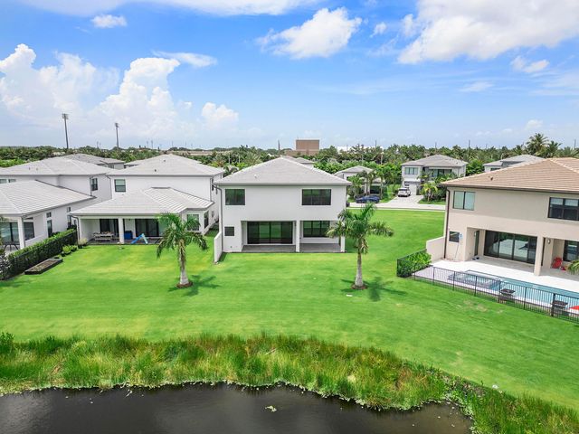 9322 Sunflower Mdw Road, Boca Raton, FL 33434