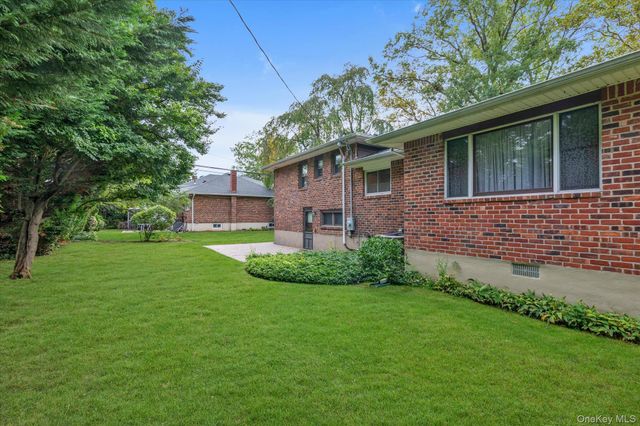 197 Birch Drive, Manhasset Hills, NY 11040