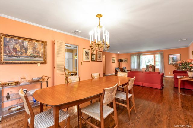 197 Birch Drive, Manhasset Hills, NY 11040