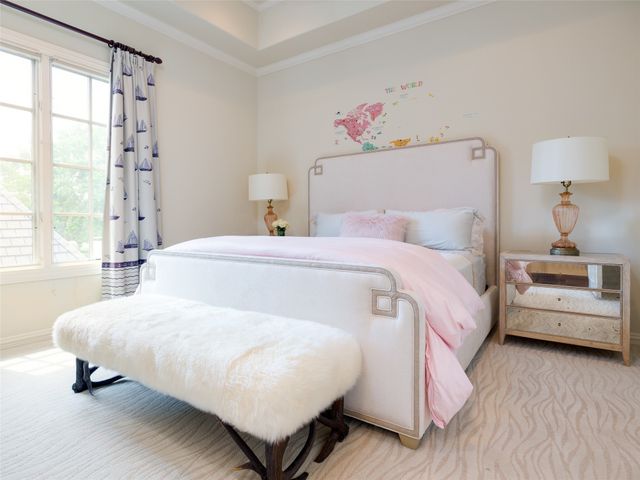 6442 Lakehurst Avenue, Dallas, TX 75230