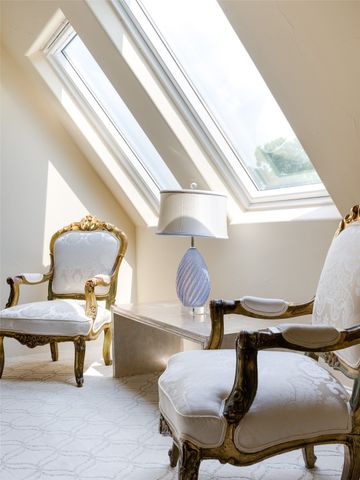 6442 Lakehurst Avenue, Dallas, TX 75230