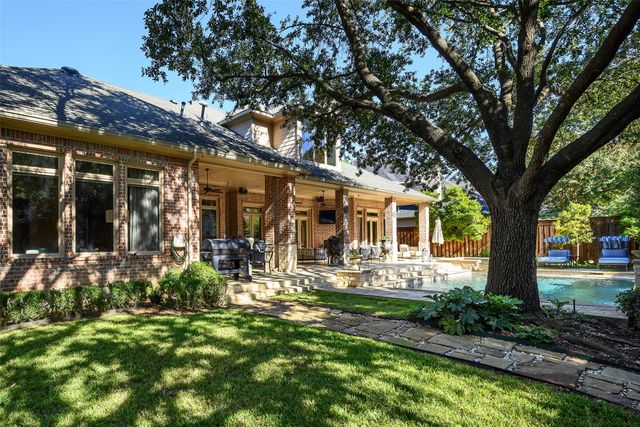 6442 Lakehurst Avenue, Dallas, TX 75230