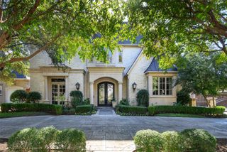 6442 Lakehurst Avenue, Dallas, TX 75230