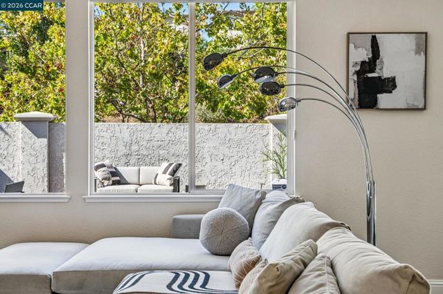 1015 Lantern Bay, Hercules, CA 94547