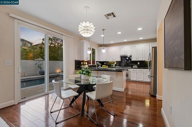 1015 Lantern Bay, Hercules, CA 94547