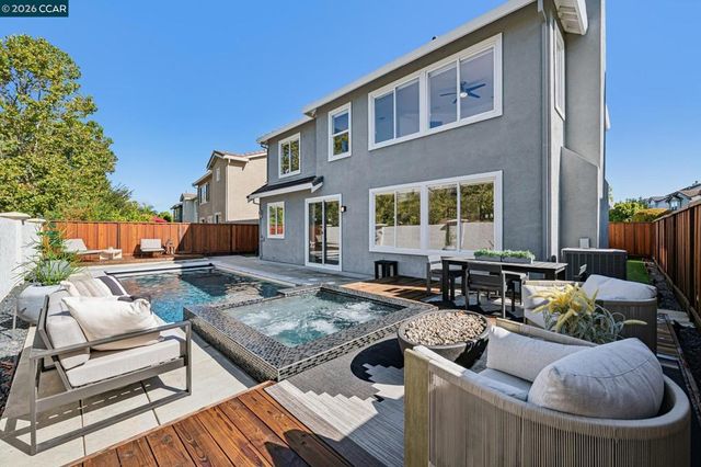 1015 Lantern Bay, Hercules, CA 94547