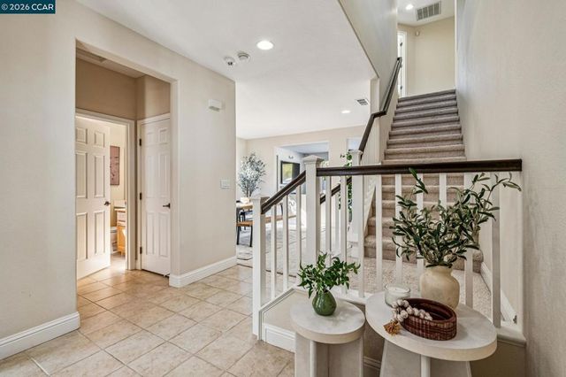 1015 Lantern Bay, Hercules, CA 94547