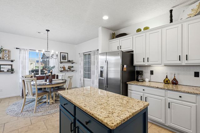 229 Paseo Vista Loop NE, Rio Rancho, NM 87124