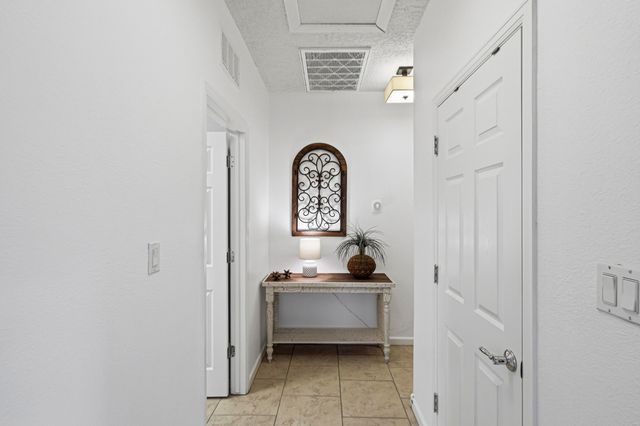 229 Paseo Vista Loop NE, Rio Rancho, NM 87124