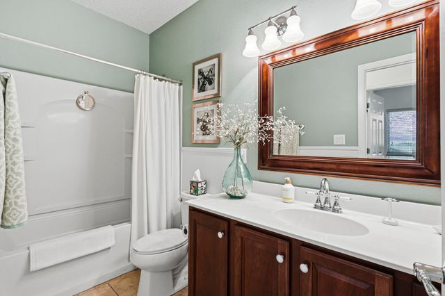 229 Paseo Vista Loop NE, Rio Rancho, NM 87124