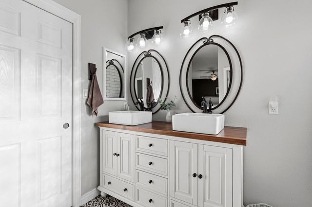 229 Paseo Vista Loop NE, Rio Rancho, NM 87124