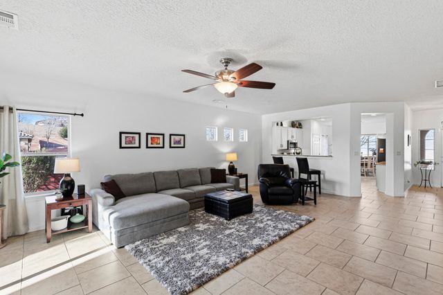 229 Paseo Vista Loop NE, Rio Rancho, NM 87124