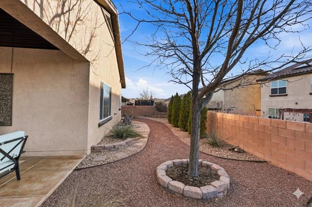 229 Paseo Vista Loop NE, Rio Rancho, NM 87124