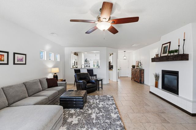 229 Paseo Vista Loop NE, Rio Rancho, NM 87124