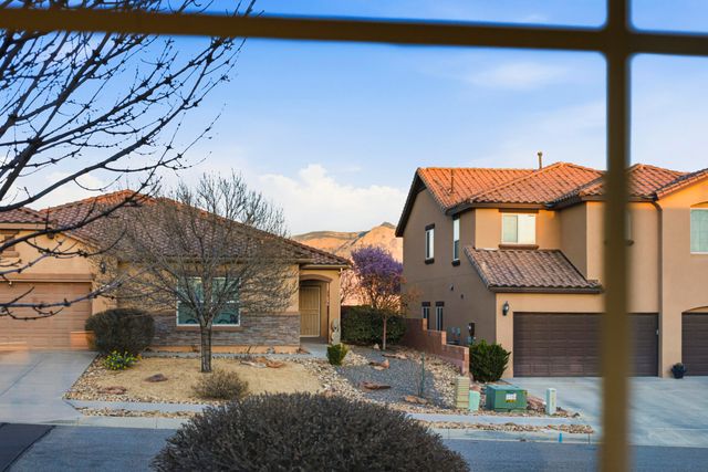 229 Paseo Vista Loop NE, Rio Rancho, NM 87124