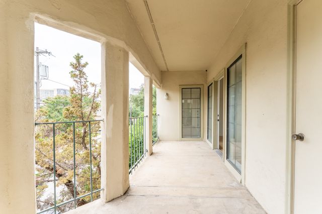 3105 san jacinto Street 210, Dallas, TX 75204