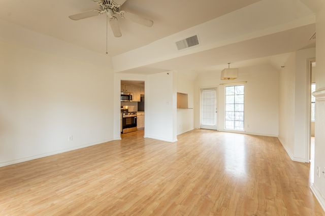3105 san jacinto Street 210, Dallas, TX 75204