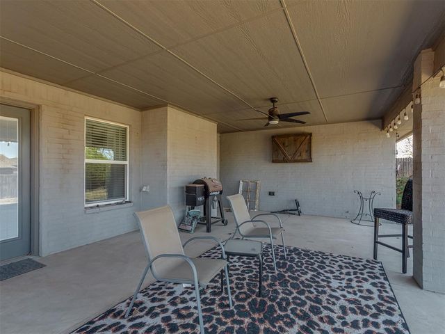 9417 NW 88th Street, Yukon, OK 73099