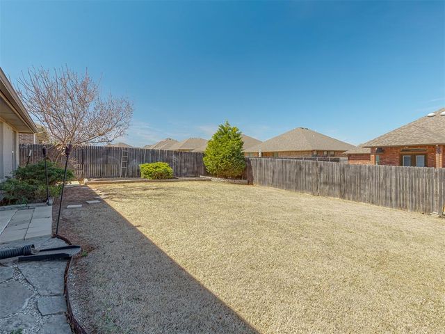 9417 NW 88th Street, Yukon, OK 73099