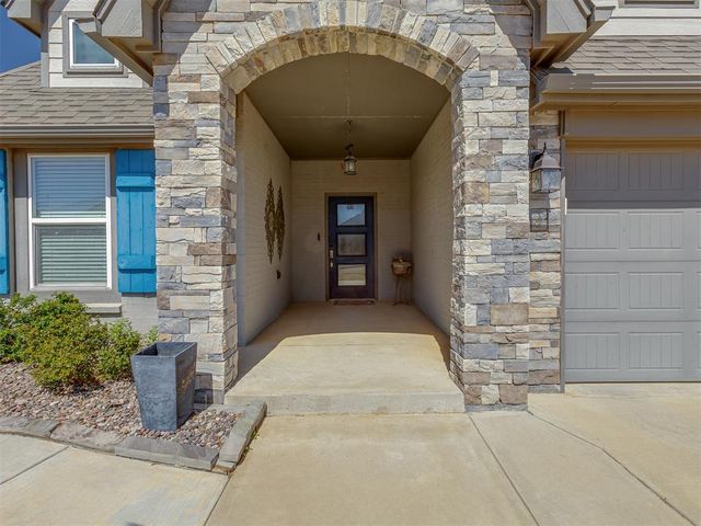 9417 NW 88th Street, Yukon, OK 73099
