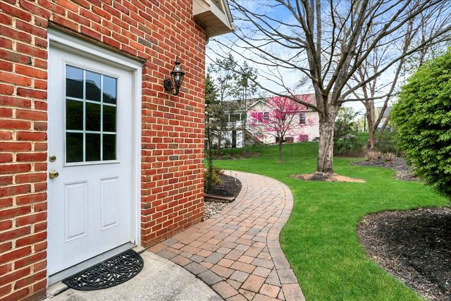 1785 SUMMERFIELD DRIVE, Mechanicsburg, PA 17055