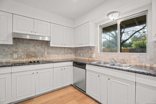 139 VERDANT ST, San Antonio, TX 78209