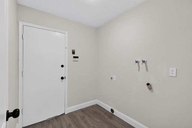 4322 Brandemere Way Street, Houston, TX 77066