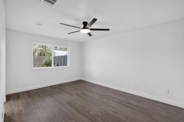 4322 Brandemere Way Street, Houston, TX 77066