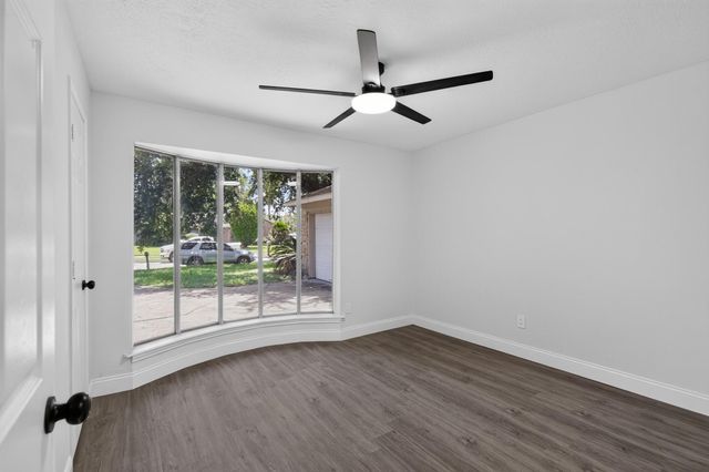 4322 Brandemere Way Street, Houston, TX 77066