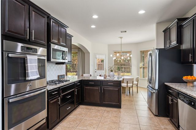 163 Quail Meadow Drive, Conroe, TX 77384