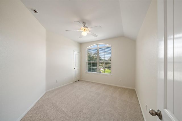 163 Quail Meadow Drive, Conroe, TX 77384