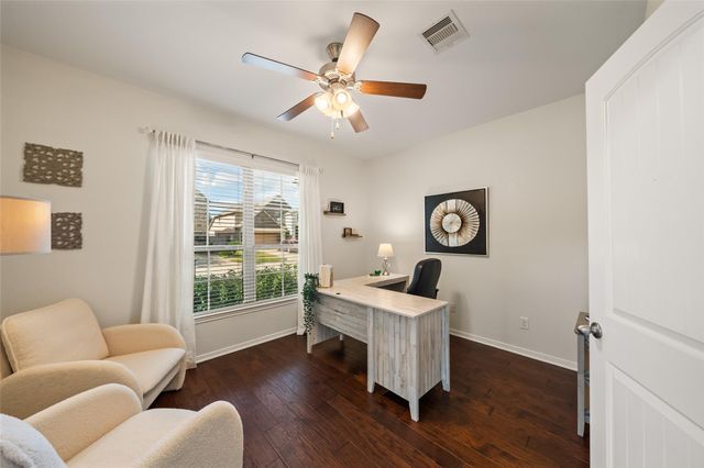 163 Quail Meadow Drive, Conroe, TX 77384