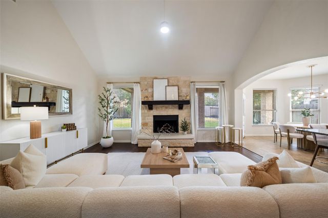 163 Quail Meadow Drive, Conroe, TX 77384