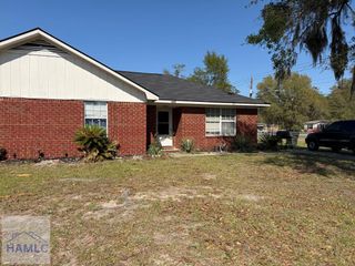 682 Sabreena Circle, Hinesville, GA 31313