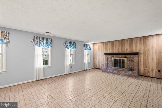 9005 PENN MANOR CT, Springfield, VA 22153