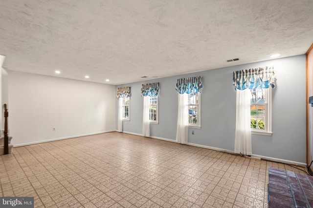 9005 PENN MANOR CT, Springfield, VA 22153