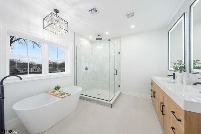 302 West Ln, Clark Twp., NJ 07066