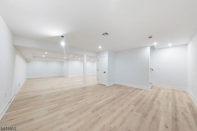 302 West Ln, Clark Twp., NJ 07066